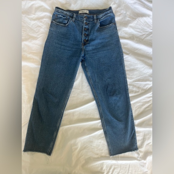 Abercrombie and Fitch The Mom High Rise Size 6s - Picture 2 of 6